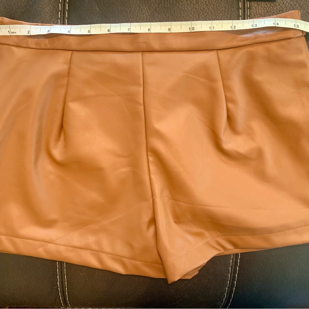 Altar’d State Vegan Leather Mini Skirt/ Skort Camel Color NWT Medium - Picture 2 of 5